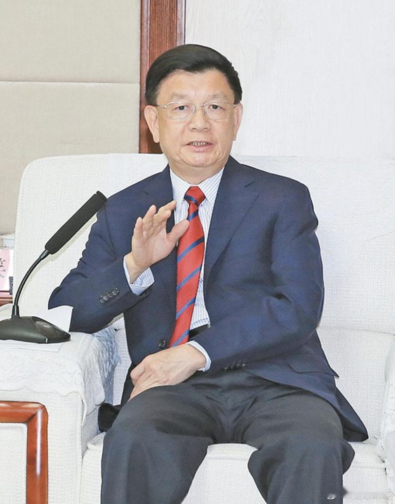 一代国民品牌“落幕”。11月11日，A股“纸尿裤第一股”豪悦护理（605009）