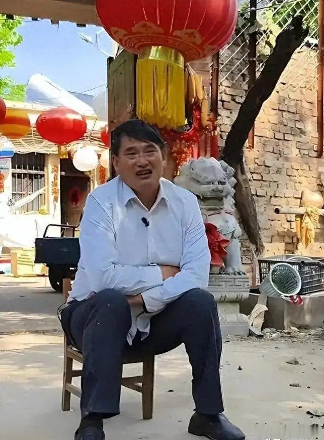 每月给无业儿子2万被骂惨！如今大衣哥近况曝光，难怪儿子不啃老文I光影穿梭机编辑I