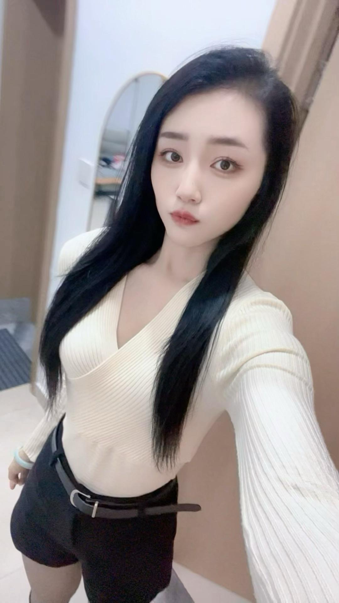 能让你变温柔的人 肯定是给了你极致的爱 能让你变暴躁的人 一定让你受尽了委屈