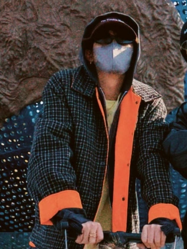 我也要让爸爸推着婴儿车我坐在车里我也要让爸爸的大手牵着我的小手我也要让爸爸搂着我