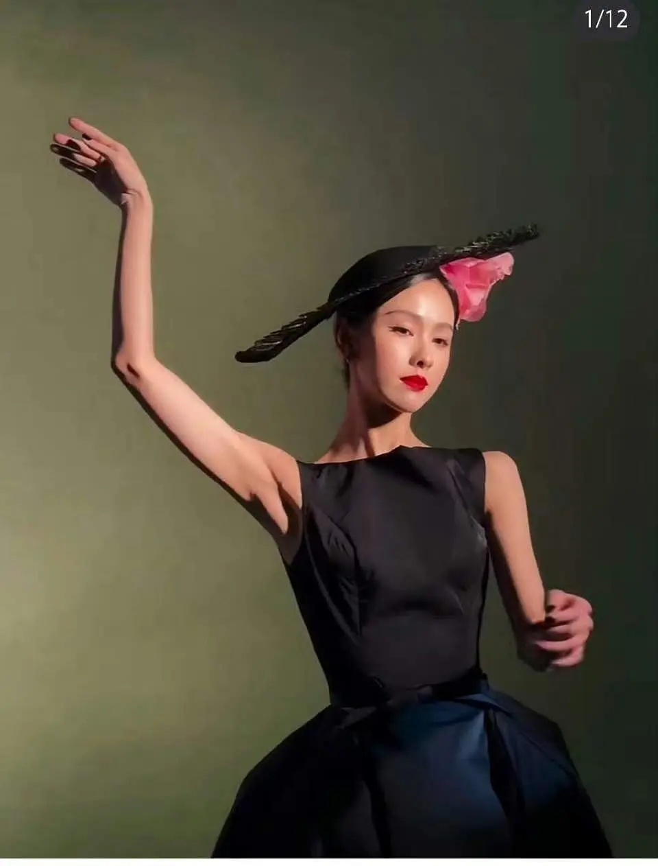 陈都灵这个造型好显老啊 谁搭的 ​​​