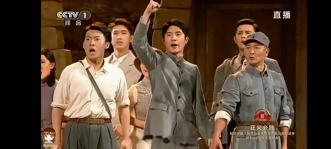 今晚文艺晚会上的刘昊然、胡先煦，两位好正啊！文艺晚会 ​​​
