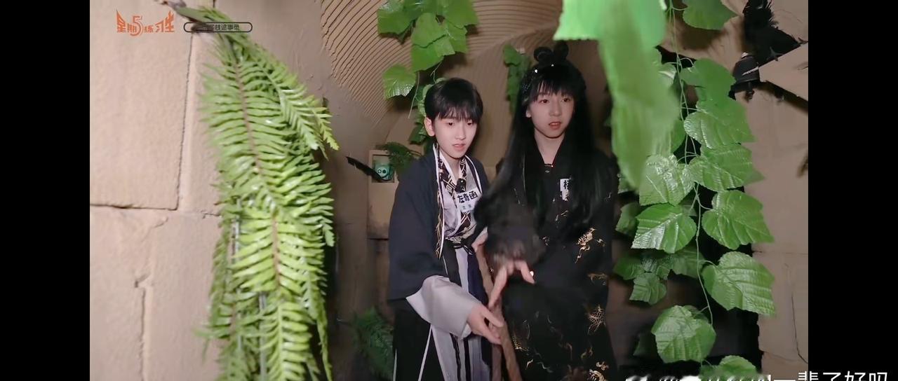 qw奇文 四代第一美帝 qw奇文 气温回暖 爱意疯长 

𝓨𝓸𝓾𝓶𝓾?