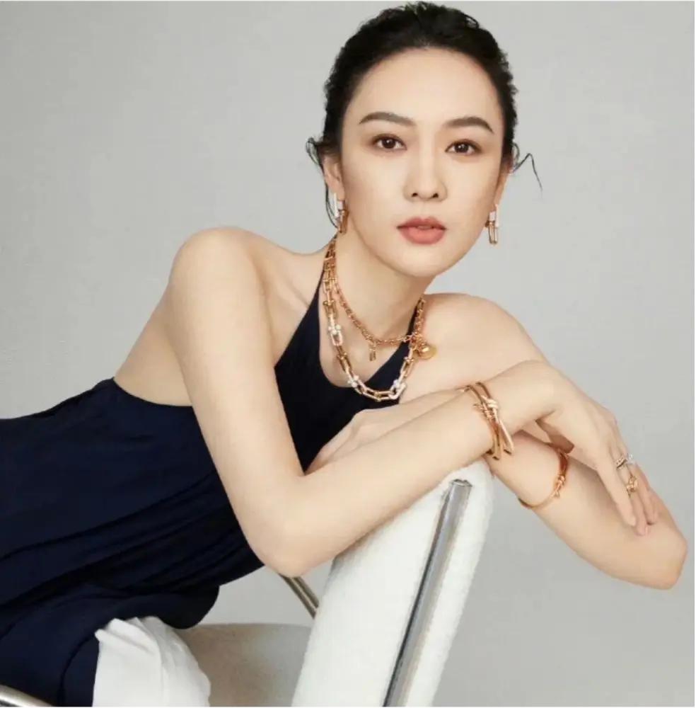 恋爱中有个100%定律： 但凡你看到一个对象， 从长相、身材、收入、学历、阶层等