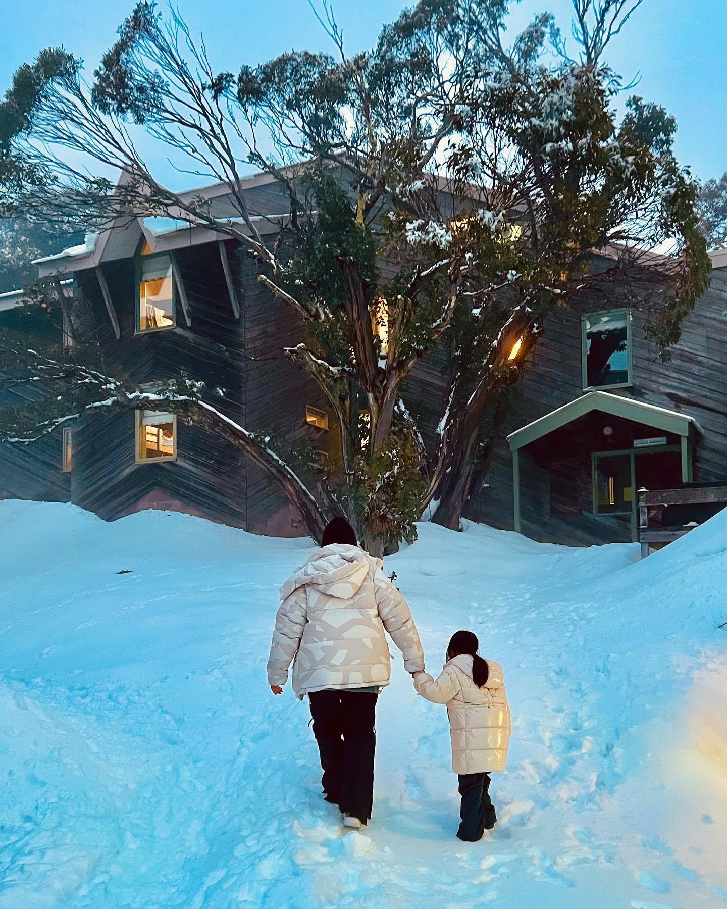 #昆凌[超话]# 杰伦：Family time is always the be