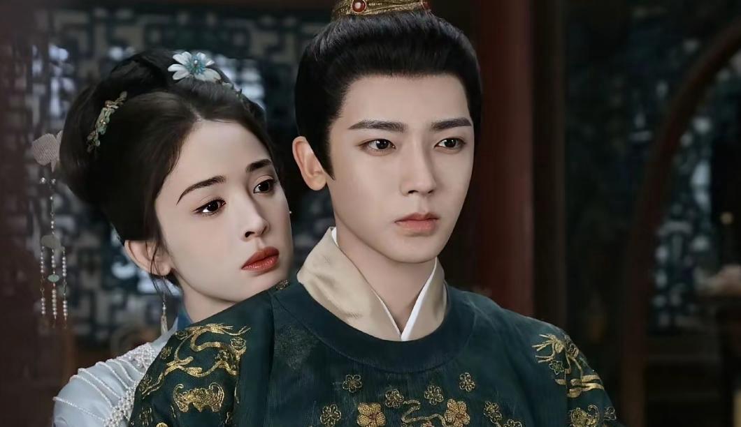 侯明昊在《烟火人家》里，简直像换了个人。
那场地铁崩溃戏，看得我汗毛倒竖。
流量