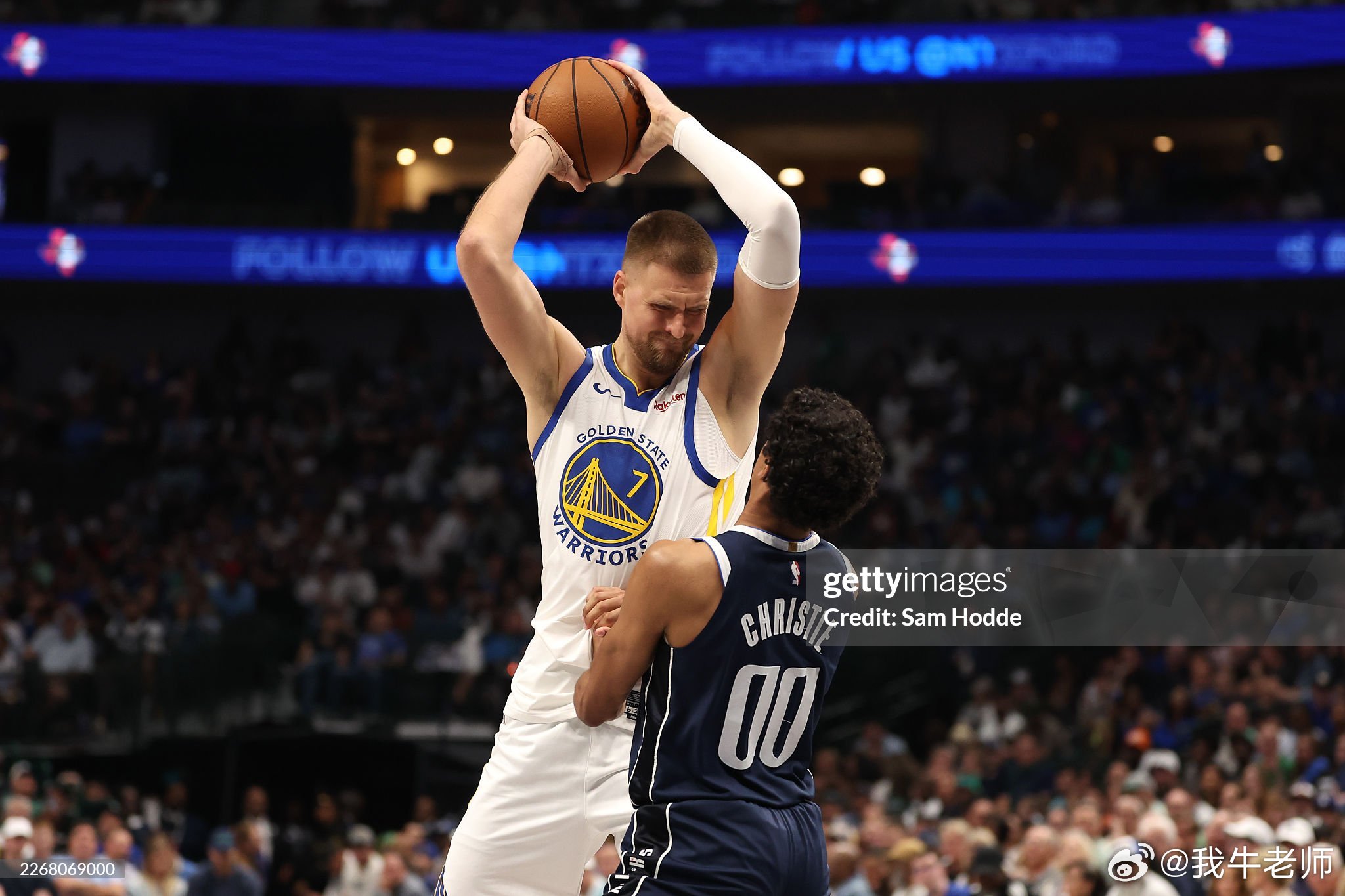 MFFL 来自Shams的消息。波尔津吉斯与勇士完成续约，2年4000万，第二年