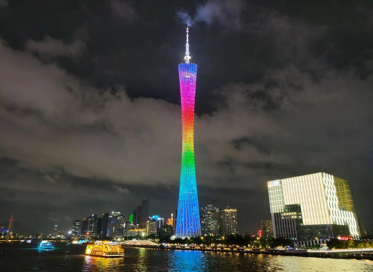 啄广东我哋唔讲人生苦短净系讲知已难求 我哋讲从未跟你饮过冰 收起