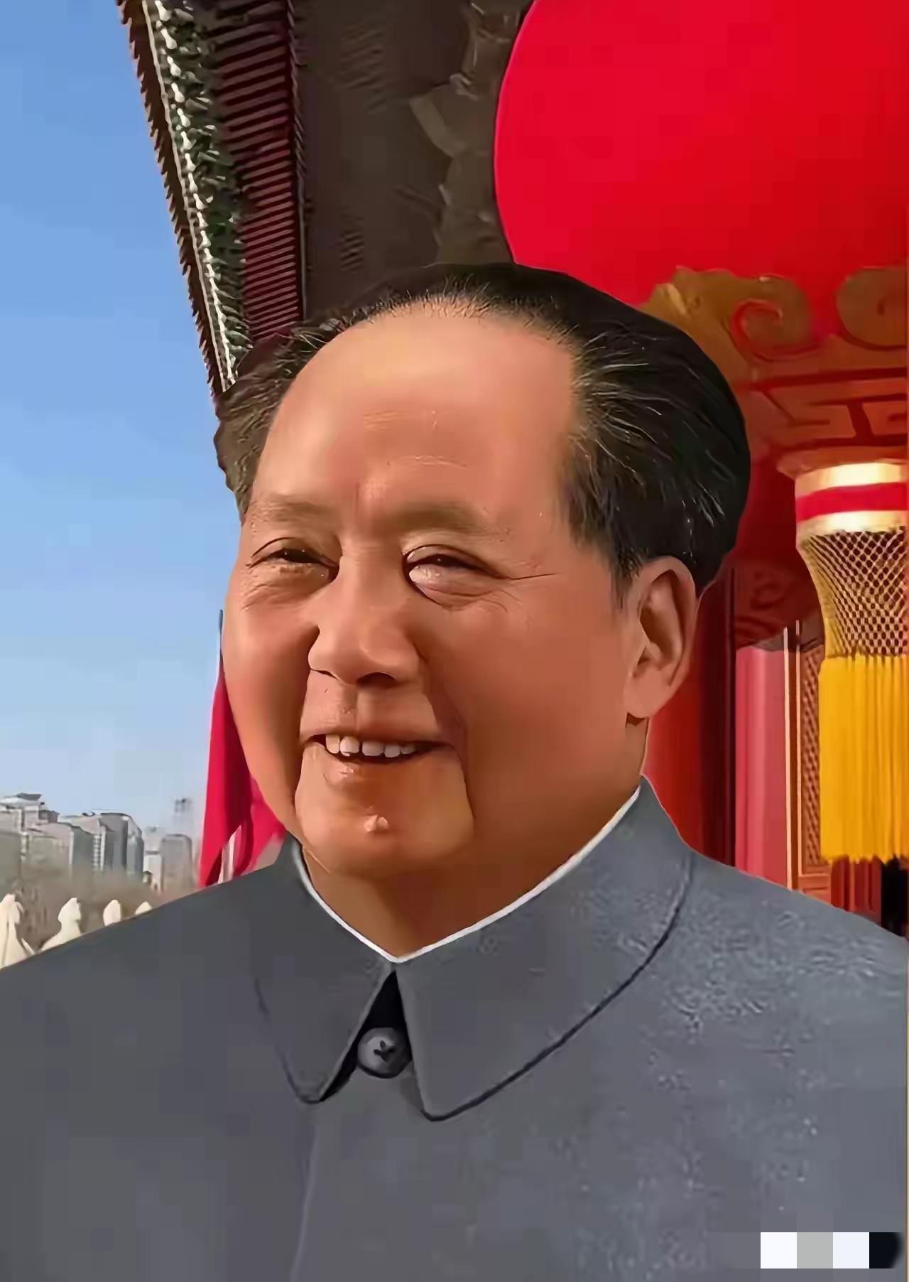 阖家团圆辞旧岁，深切缅怀毛主席！
 
万家灯火照亮除夕之夜，我们围坐一桌、共享团