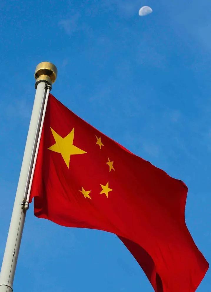 #俄乌战争结束后俄罗斯真的会投入西方阵营吗？#
今天网载俄罗斯军事专家马尔科夫撰