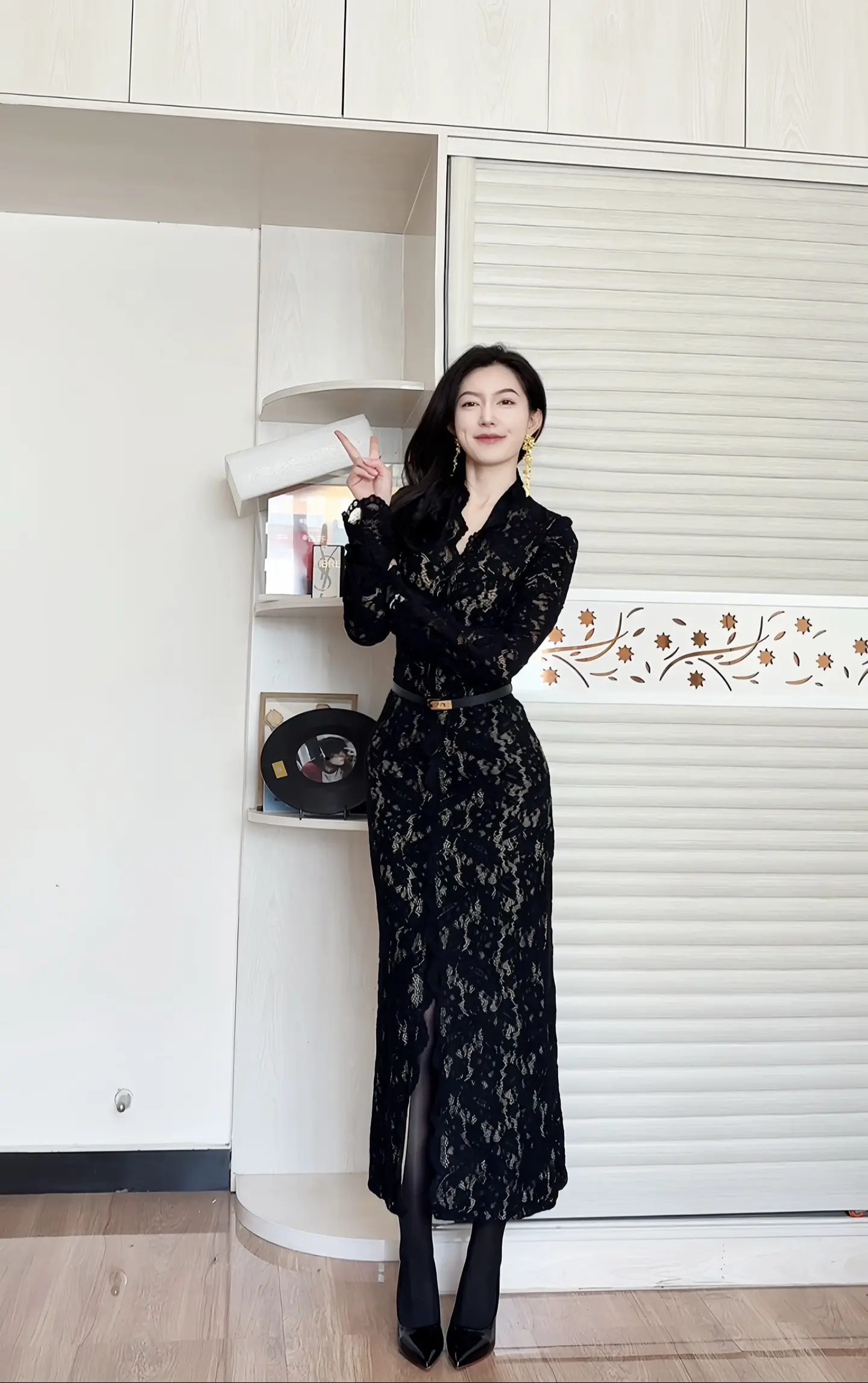 好听的歌需要会员 喜欢的人需要花钱秋冬内搭行政穿搭
