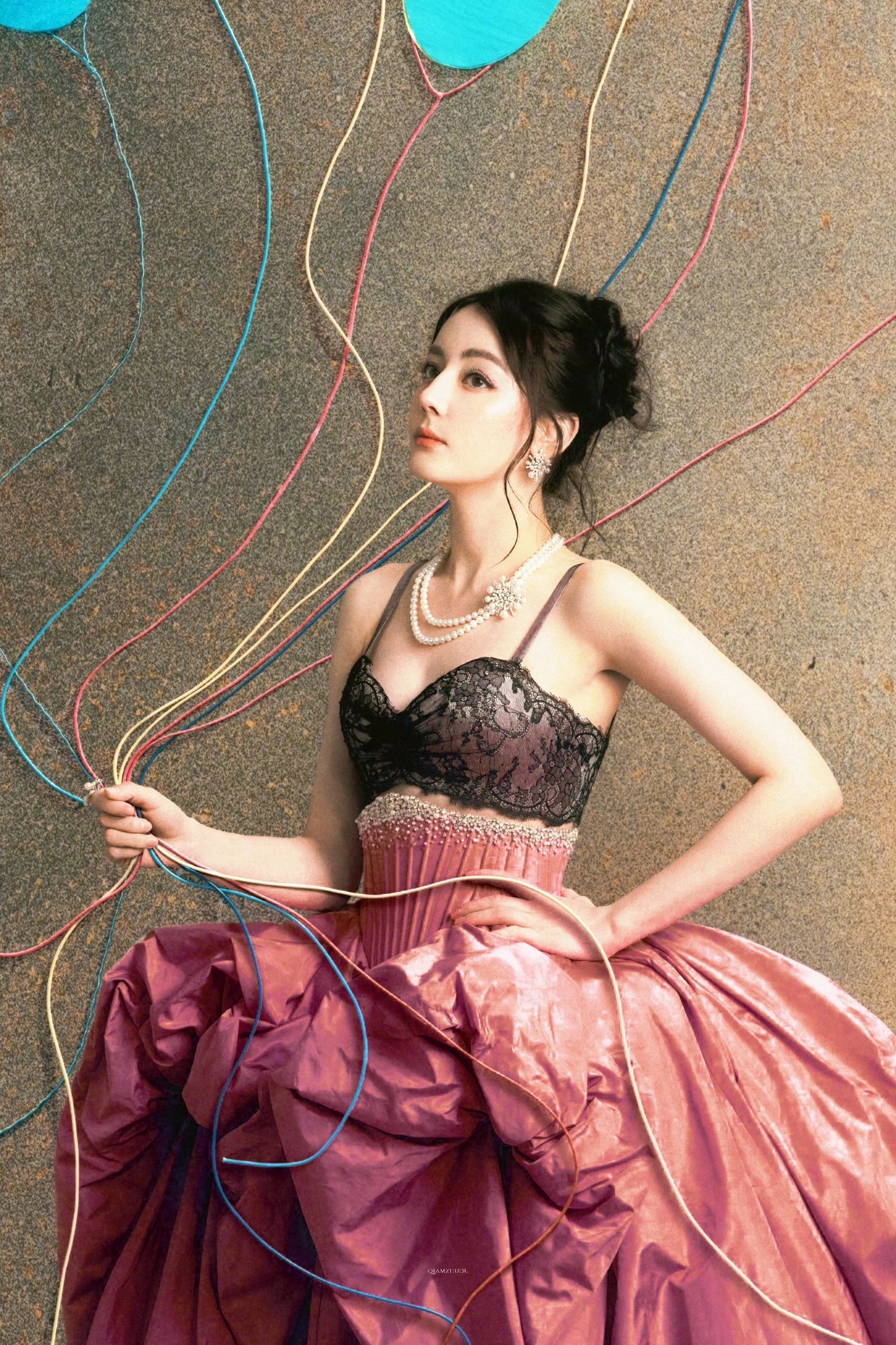 迪丽热巴  🍒迪丽热巴德佑全球品牌代言人 🍒迪丽热巴 带着世间的所有美好，去