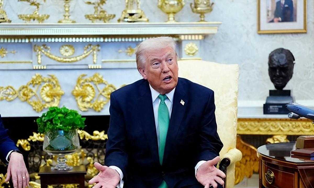 作为一个看了几十年国际新闻的老读者，看到老特这回吃瘪，我真是忍不住想笑！
这回他