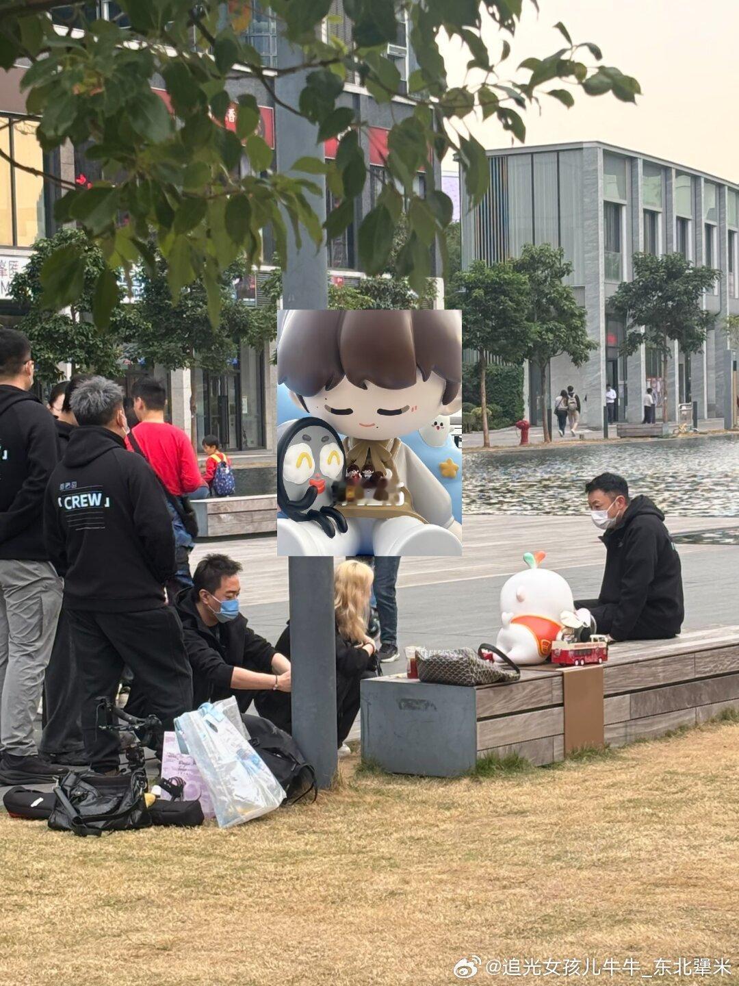 周深周深演唱会周深首位内地歌手登香港启德主场 这不柿子吗 