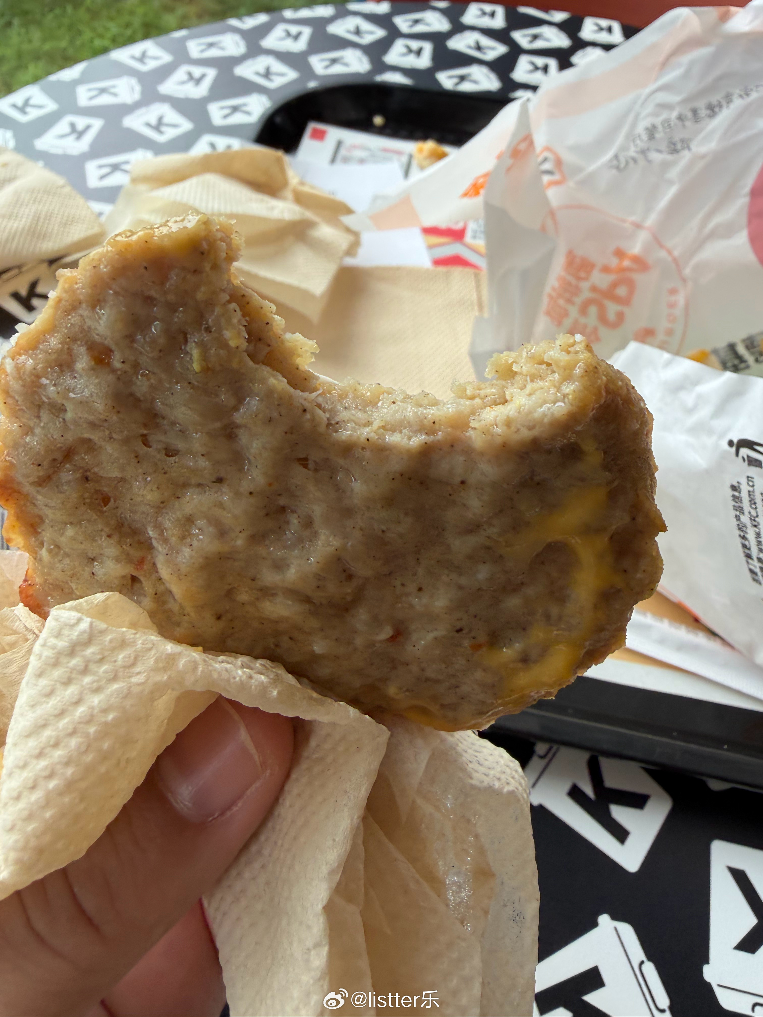 汉堡🍔分开吃，比合起来好吃，不信你试试 北京·肯德基(知春路店)