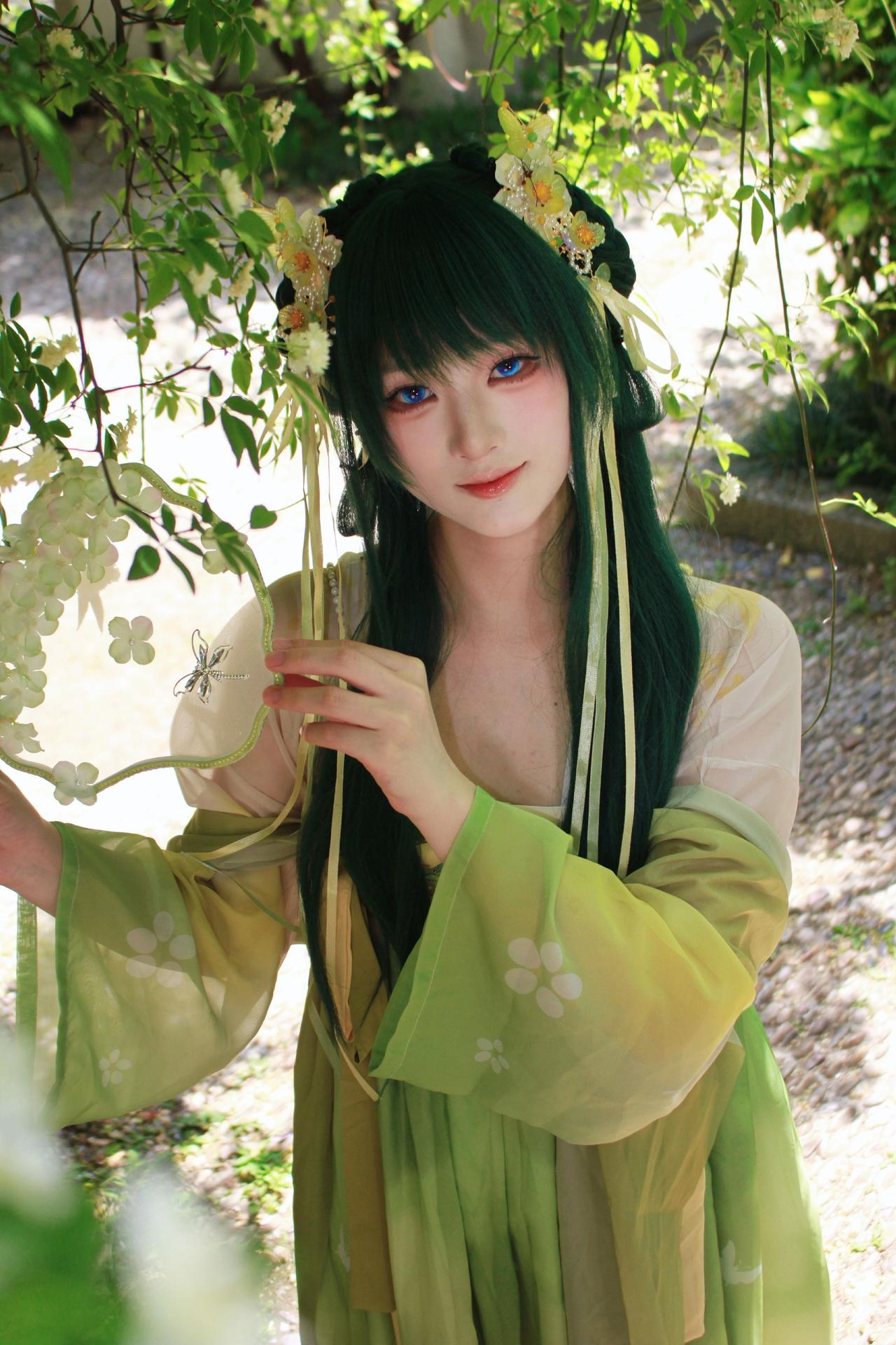cos 二次元