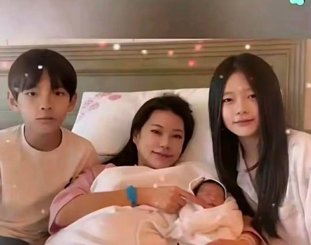 大s女儿好像大s啊，太像了 