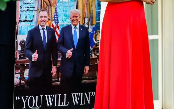 据美国有线电视新闻网（CNN）11月26号爆料，有知情人士说，特朗普政府不打算邀