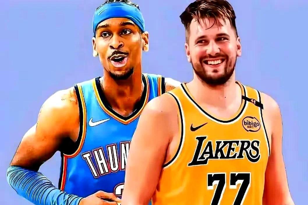 撕烂那张印着场均32分的数据表吧。你真以为把篮球死死攥在手里刷出准三双就能称霸联