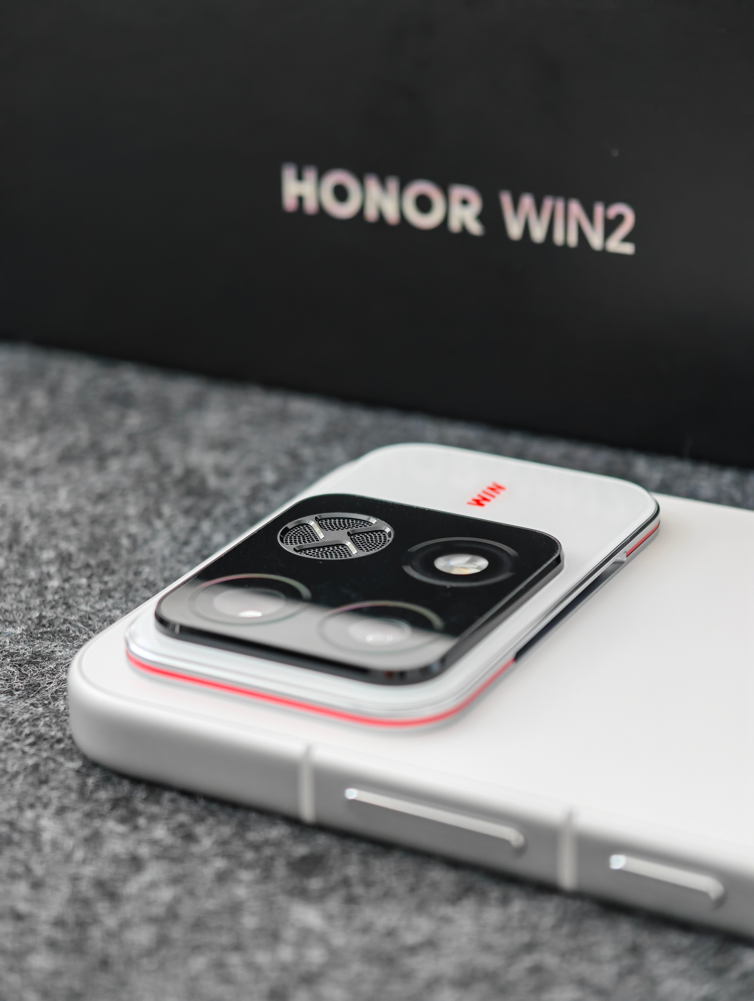 荣耀win2 『指定赢』最新实拍图，这质感太行了，爱了爱了～荣耀手机数码资讯荣耀
