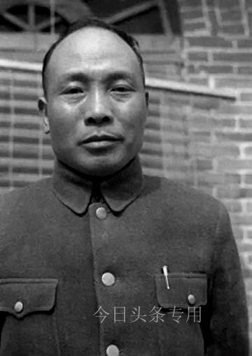 1959年陈长捷被特赦后，周恩来问他有什么愿望，他表示希望可以回到上海和妻子团聚