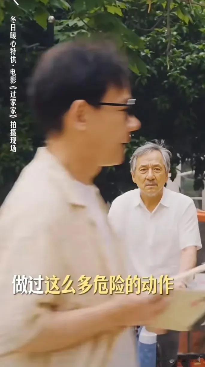 成龙回应影迷我咋那么老了？他说大家对他印象还停留在过去年轻时候的样子，谢谢大家一