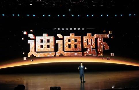 【31.98 万元起，比亚迪腾势 N8L 闪充版上市】比亚迪腾势 N8L 闪充版