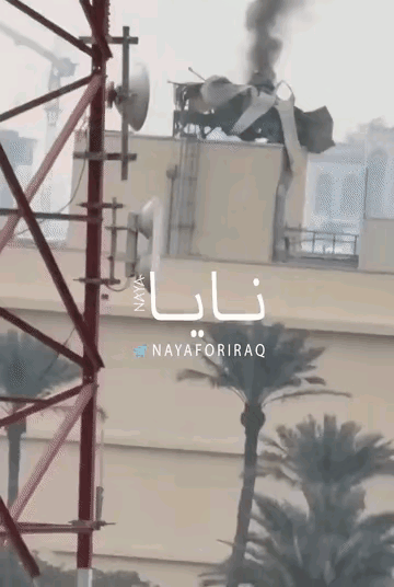 美国人彻底破防！
 
伊拉克抵抗组织直接把美国人打急眼了——驻巴格达大使馆的两套