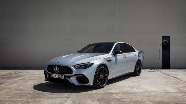 #汽车资讯# 【外媒：四缸AMG C63在德国销量表现令人失望，订单几乎为“零”