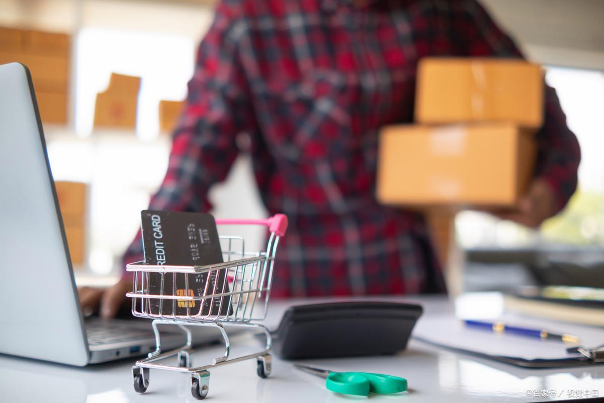 3月13日河南新乡一则求助消息让无数网友揪心，普通母亲一心救子，竟将亲生儿子推入