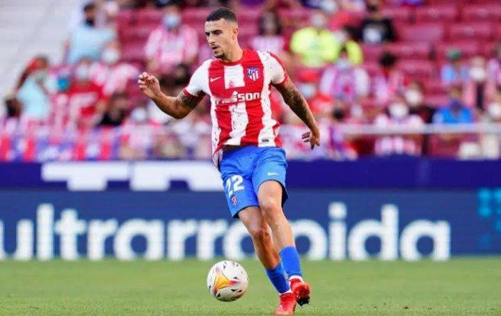 西班牙中卫埃尔莫索在接受专访时表示，不排除未来重返西甲的可能性，并详细回顾了离开