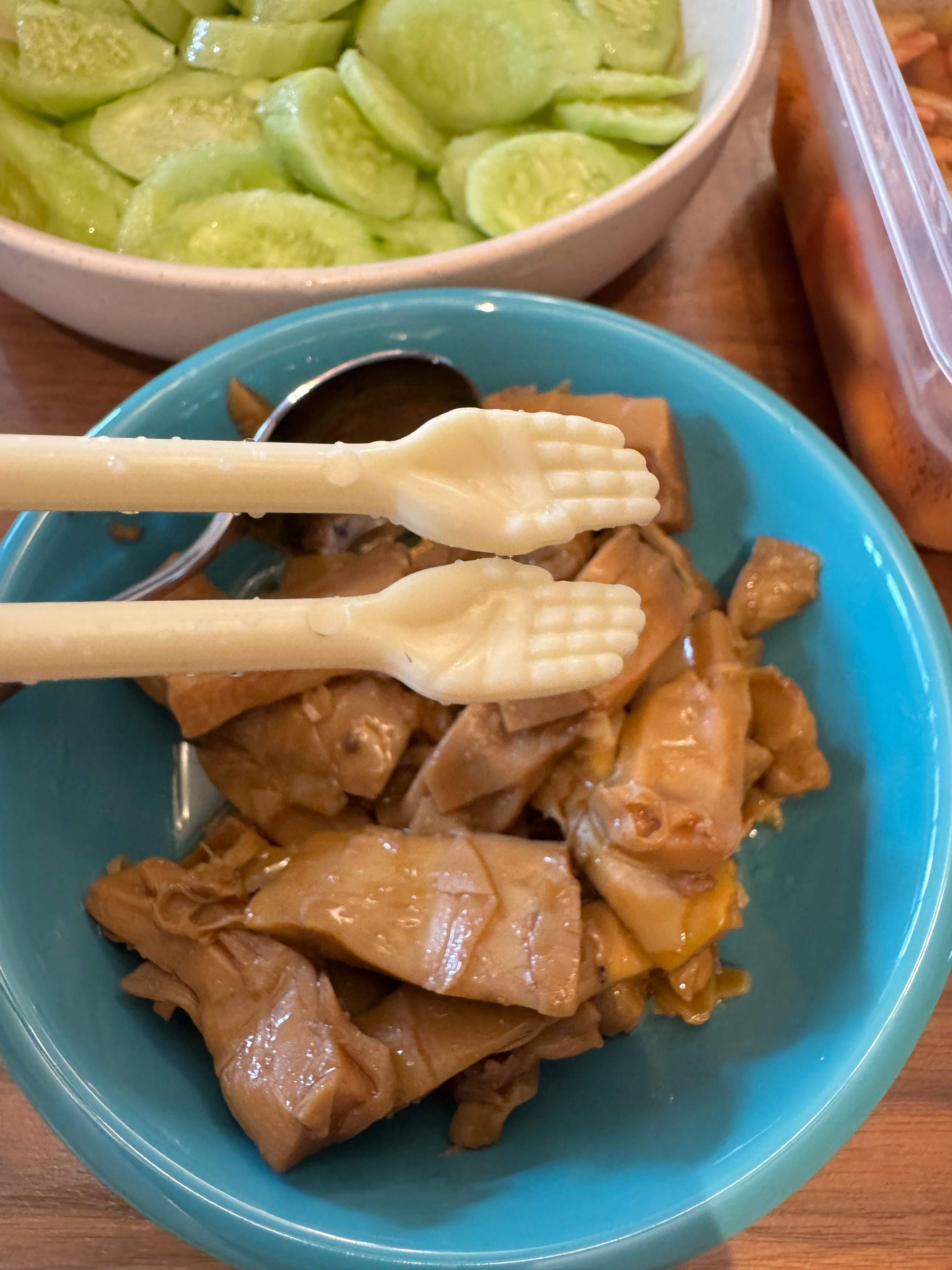 吃完饭继续干 