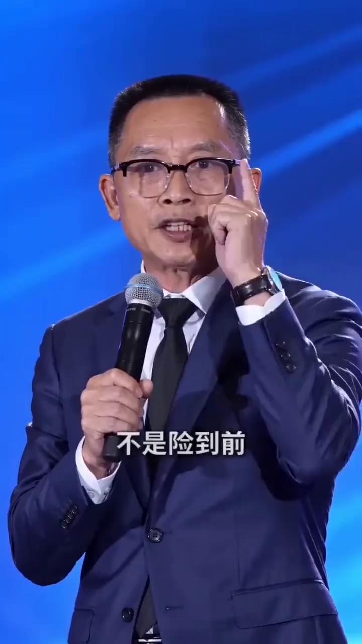 万人创业峰上，创业改变命运。
人生最大的运气不是险到钱，而是你遇到了一个人，打破