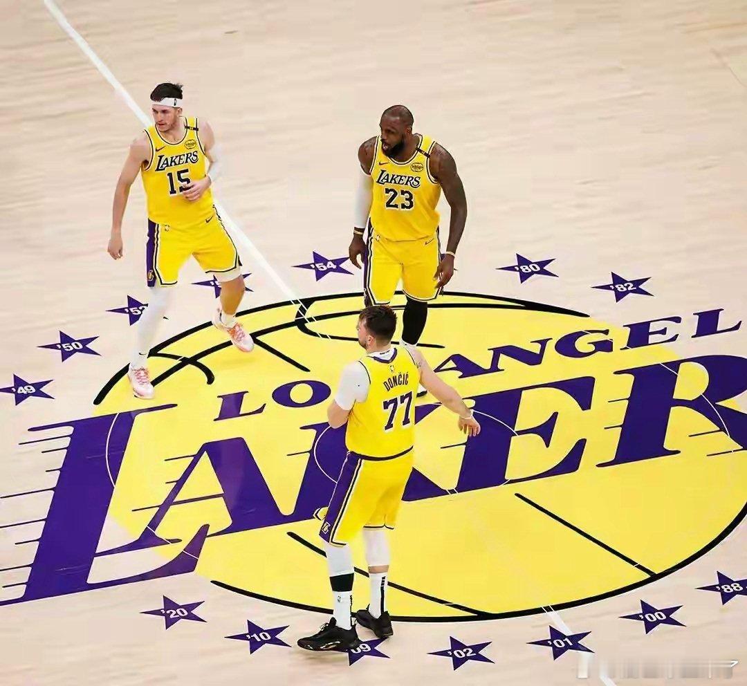 湖人防守危机：首发每百回合净负16.7分，多套核心组合效率垫底 本赛季湖人防守端