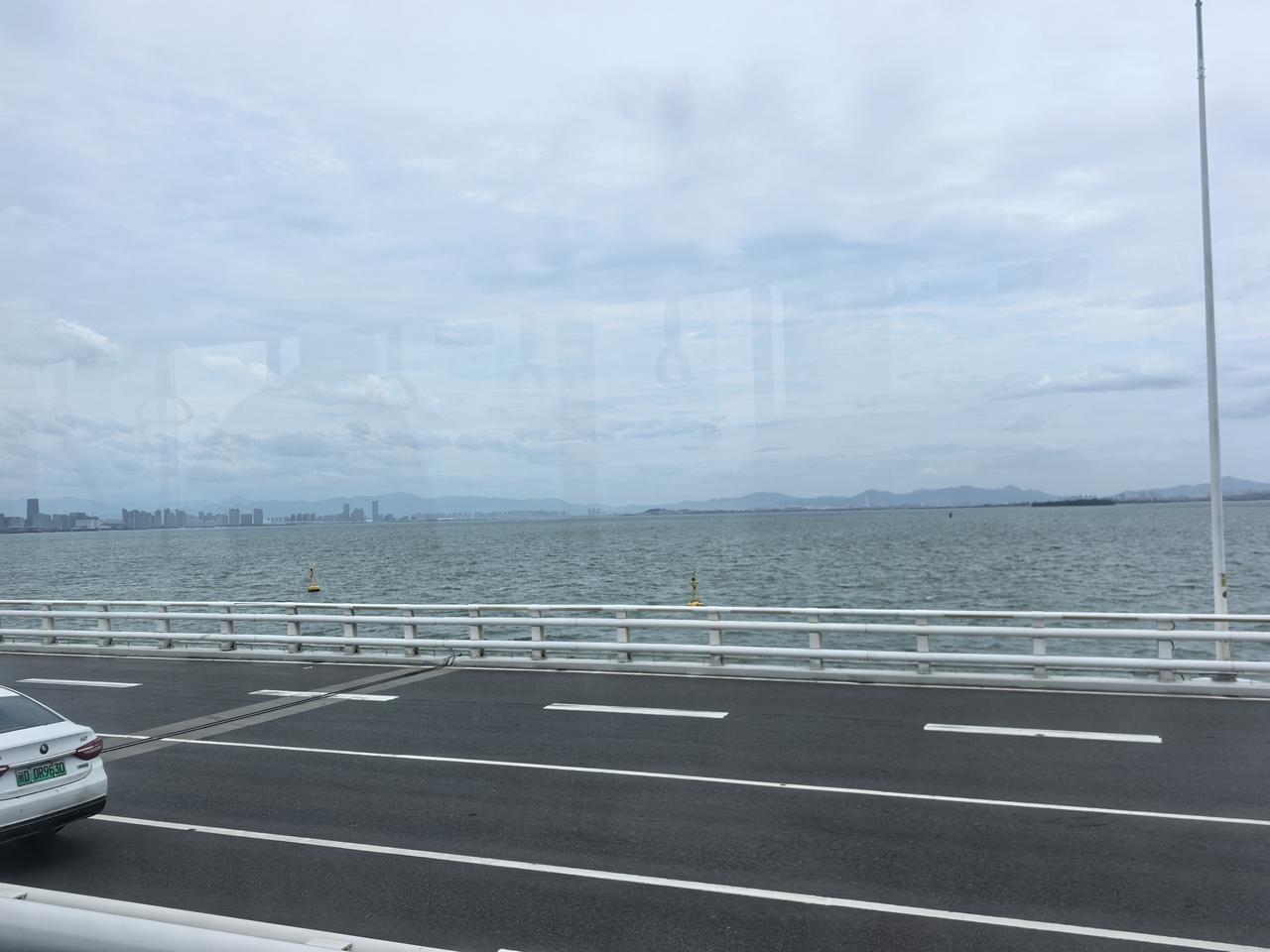 厦门的海为什么是这种偏绿色的？
