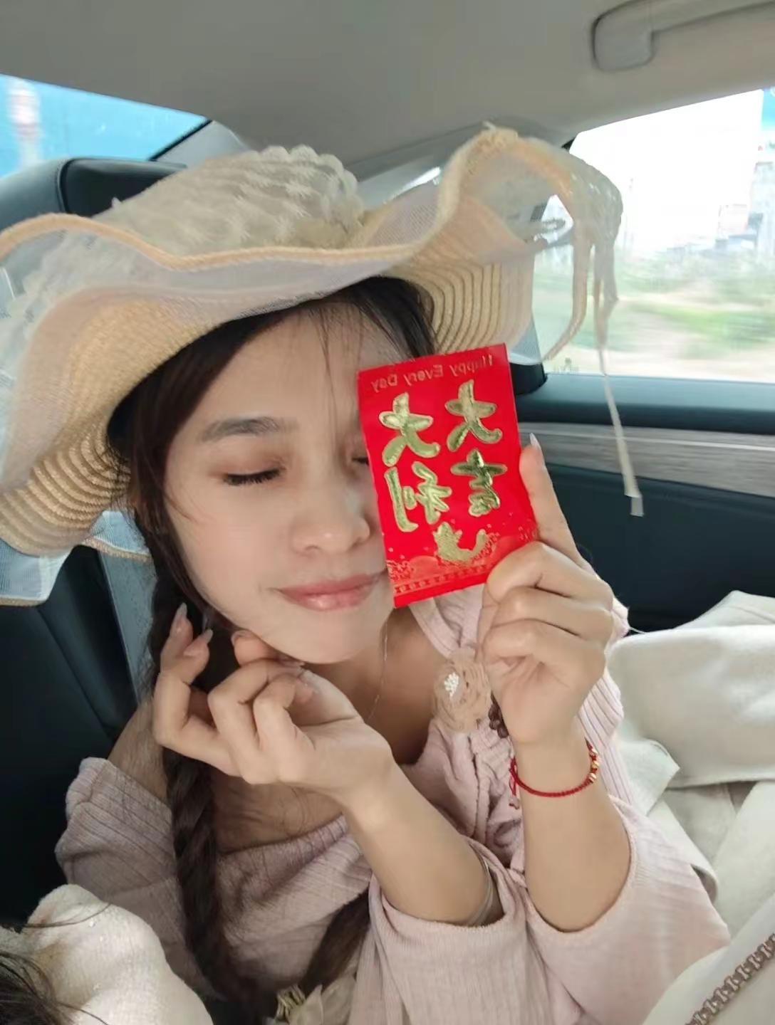 这个年过得就跟周末一样快 还没来得及反应就这样过完了…