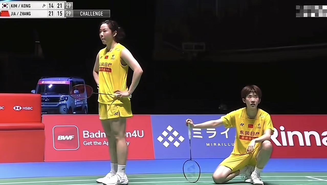 日本公开赛女双决赛上演了🇨🇳中国女双二双与🇰🇷韩国女双二双的巅峰对决，在