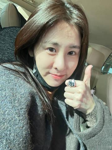 张碧晨傣族服饰 张碧晨傣刀舞 建议所有舞台都按这个标准卷起来！张碧晨傣族服饰造型