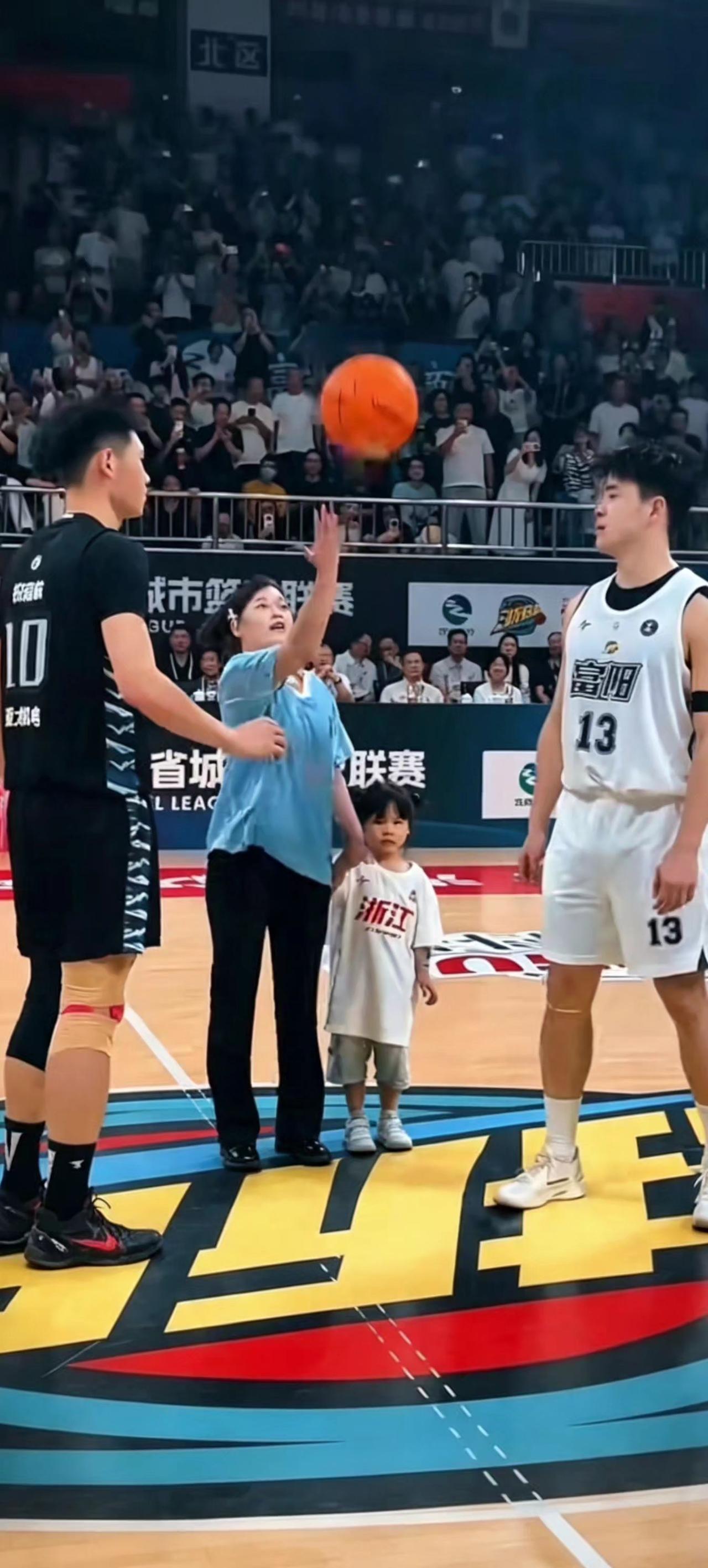 浙BA蓝球赛特邀嘉宾全红婵
