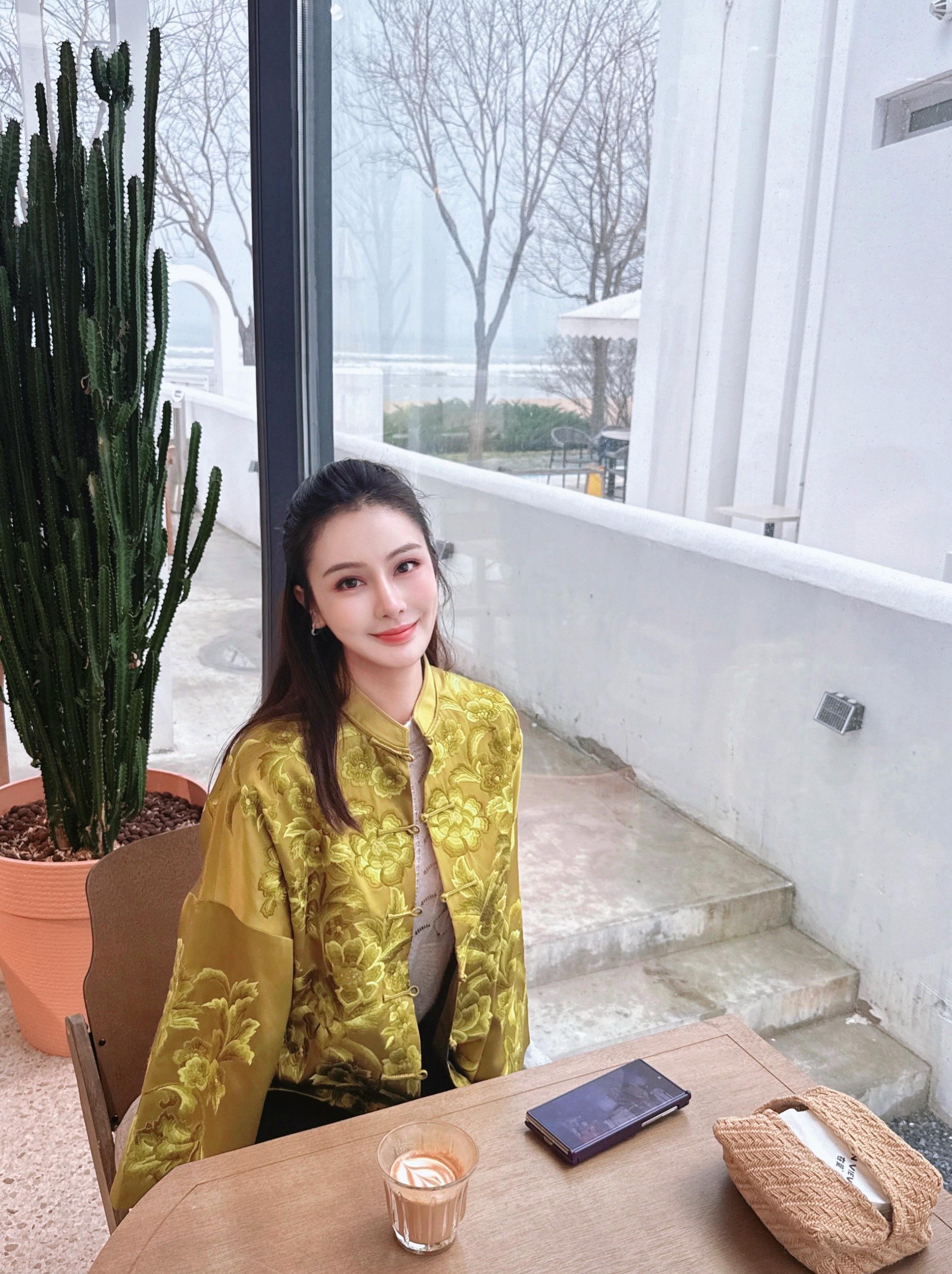 自洽而内求，达观又清醒！