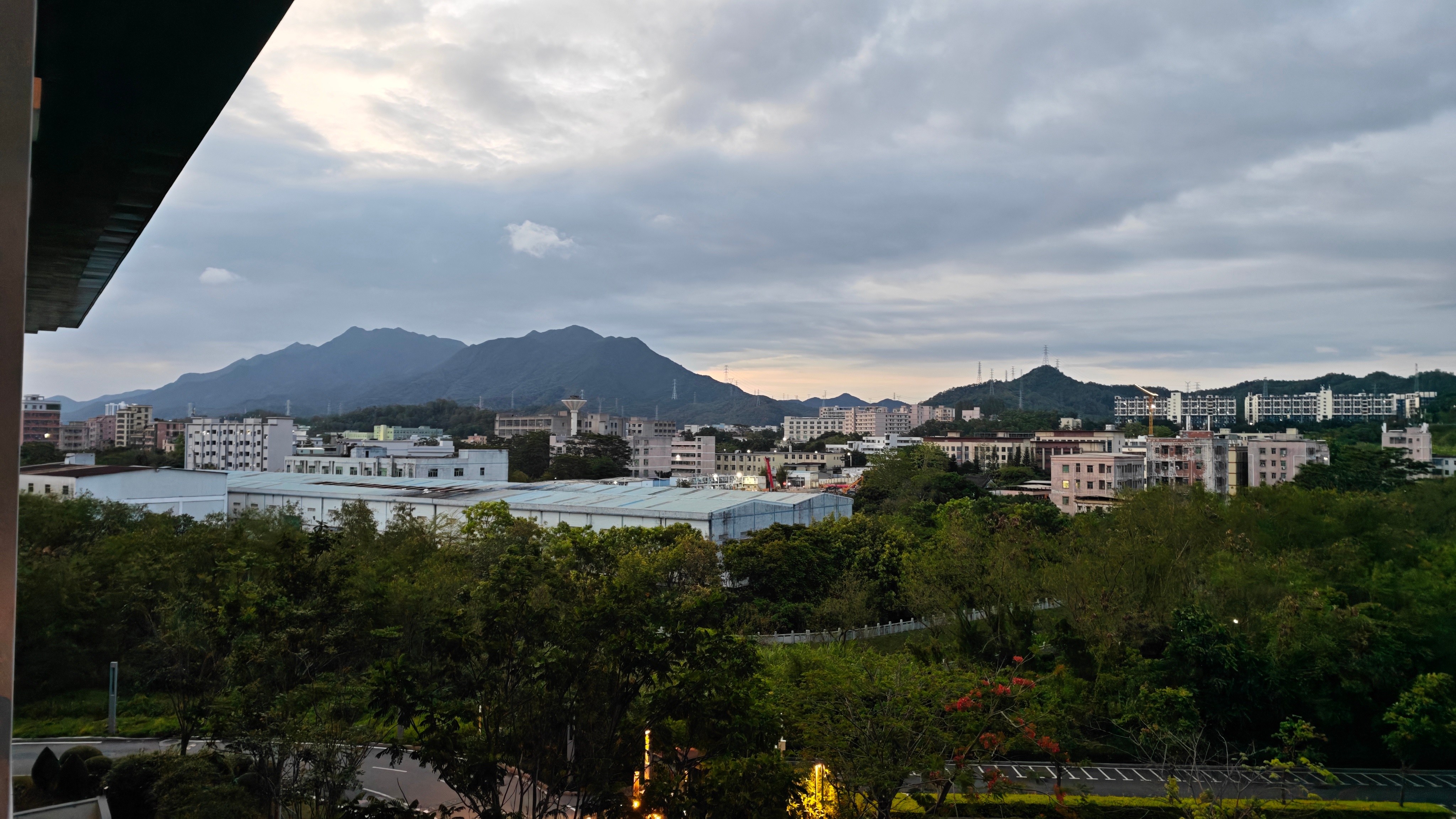 早啊，这个时间周围就只有鸟鸣声，真惬意啊 深圳