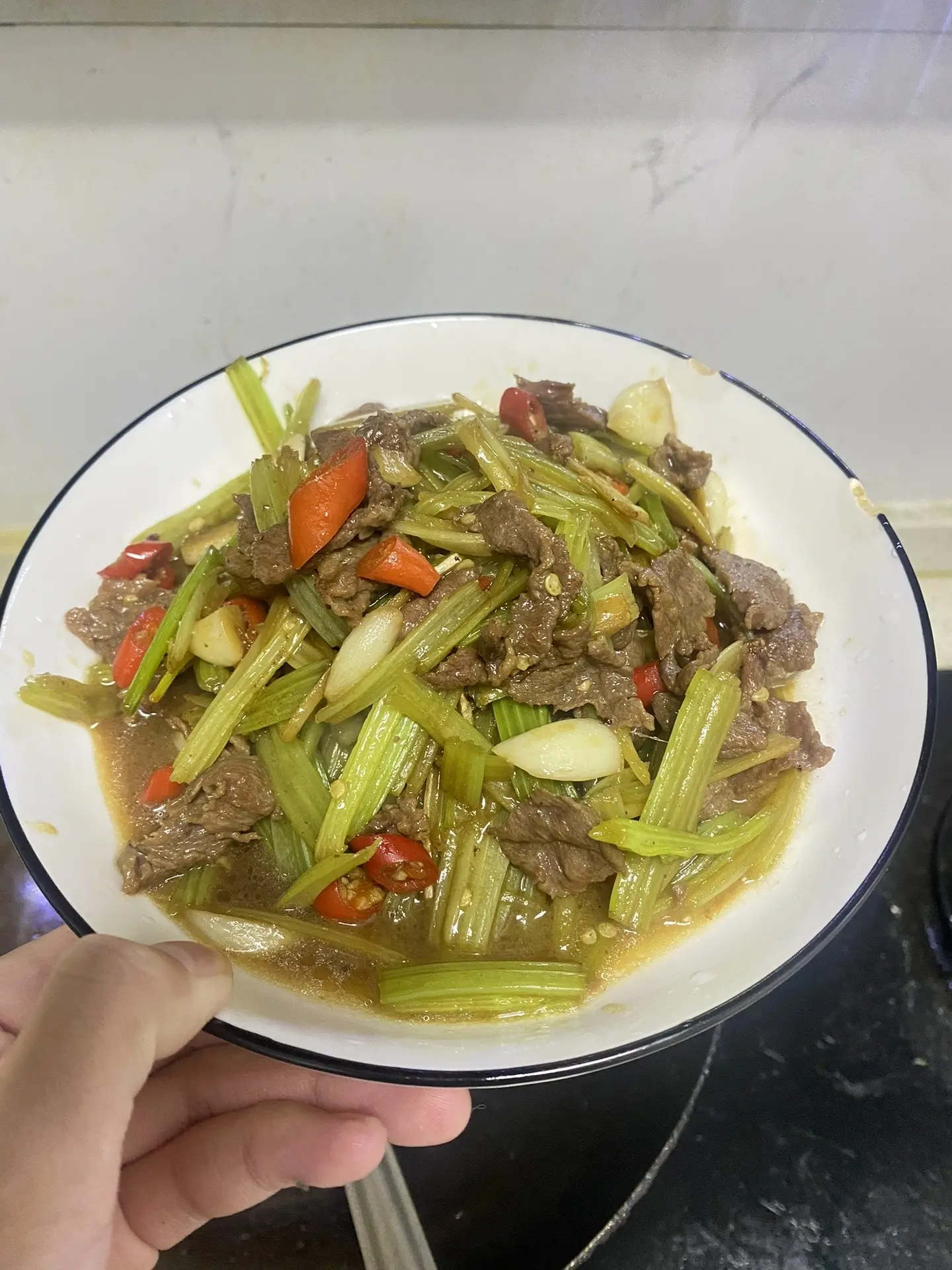 嘿嘿～好好好吃吖🥰后天有人帮我开车去抚州吗？ 第一次一个人开高速，有点害怕