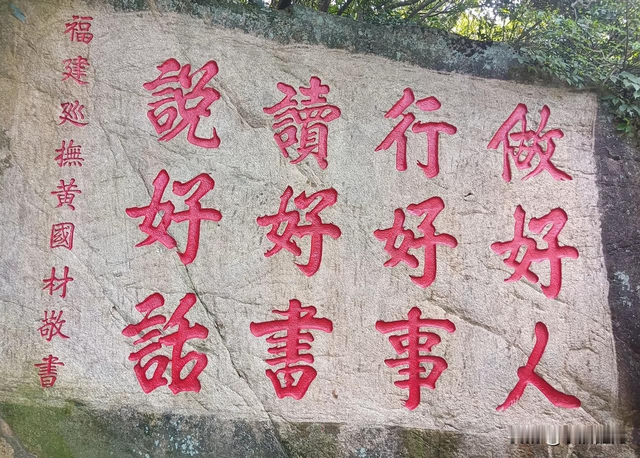 市井是普通人最管用的修行之地！楼下阿姨清早拖地、买菜、照看孙子，碰到插队也笑着让