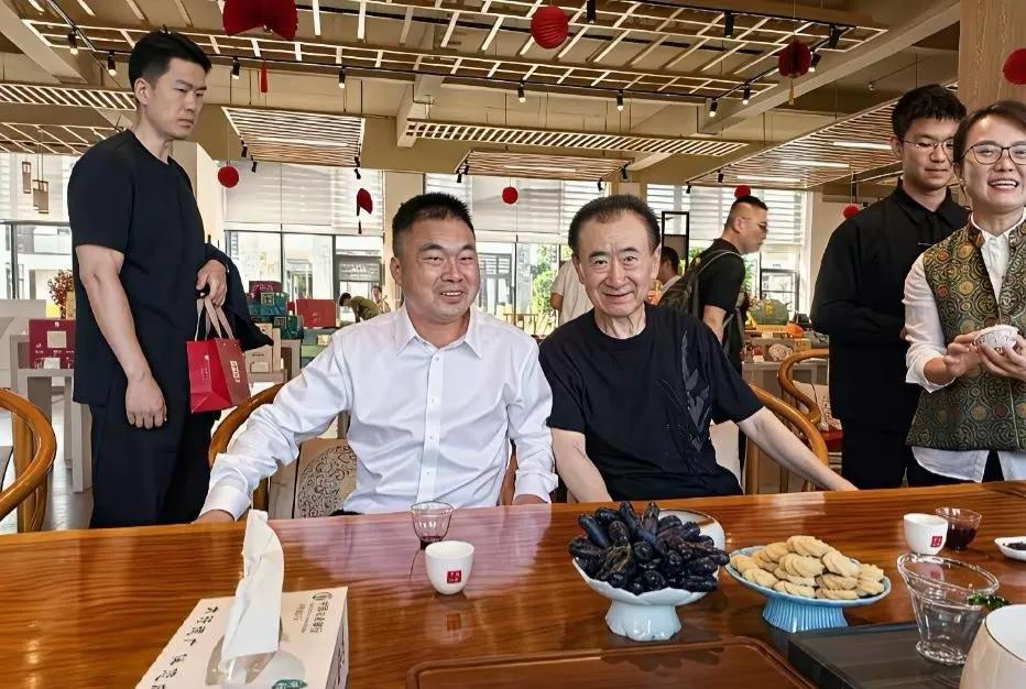 现在真的好瘦啊，跟之前变化太大了！