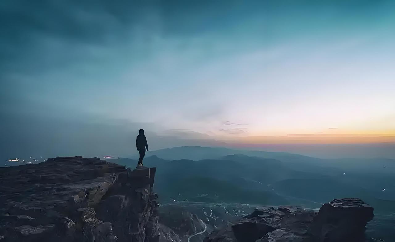 看着儿子上大学之后，才真切的感受到，我们的下一代原来是这么的朝气蓬勃啊！

自从