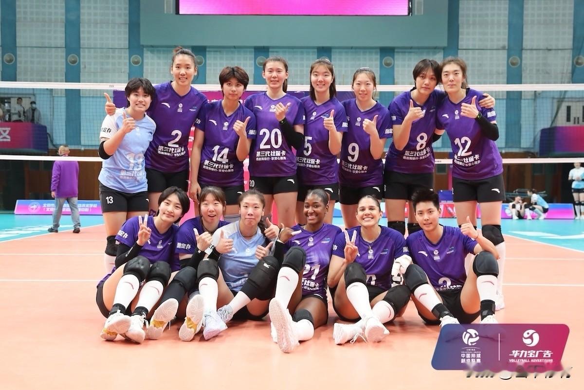 王者阵痛，静待重生！天津女排的转型之年

曾几何时，天津女排就是国内排坛的冠军代