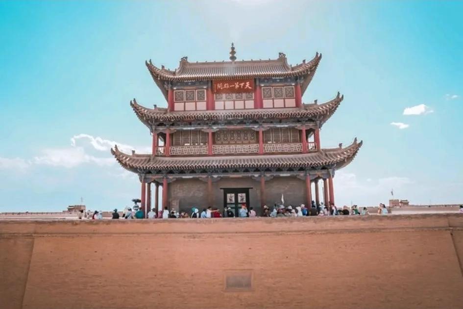都在说武汉大学研究生的事，而我却想通过这件事给我们的选人用人的决策者们说件事，除