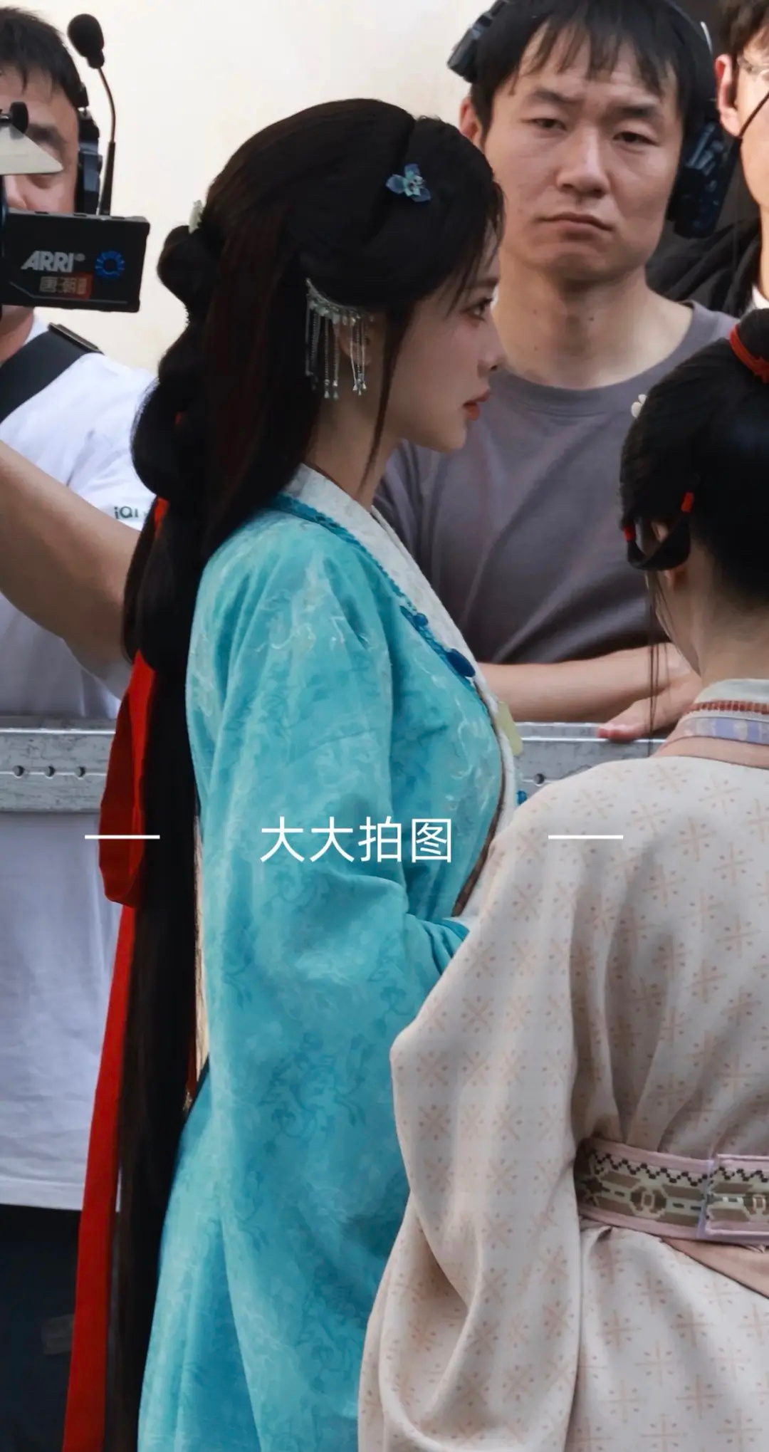 将门孟子义今日妆造，新衣服如何？ 