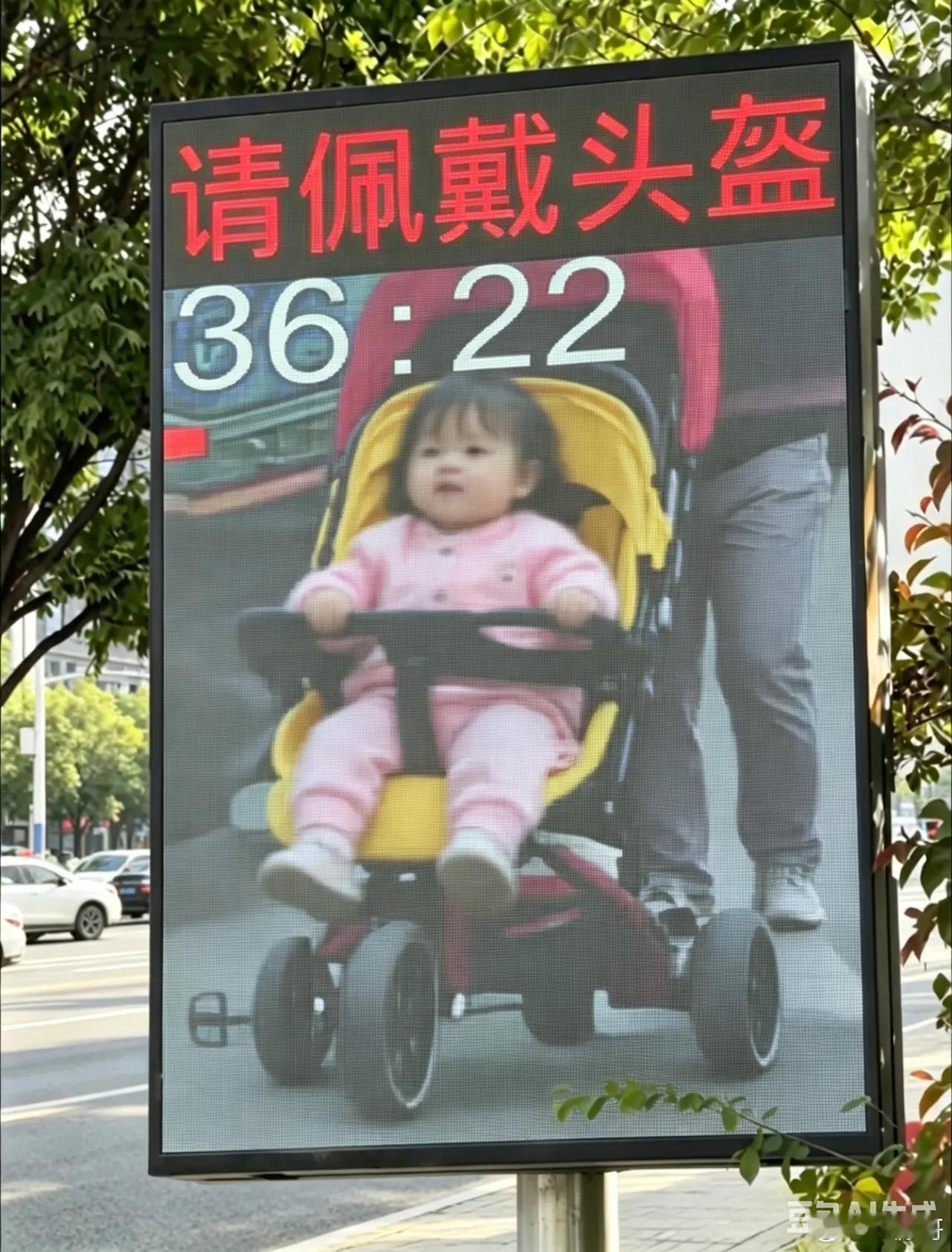这弱智的人工智能应该是上一代产品了AI 的发展远超人的想象，识别小孩这个能力，我