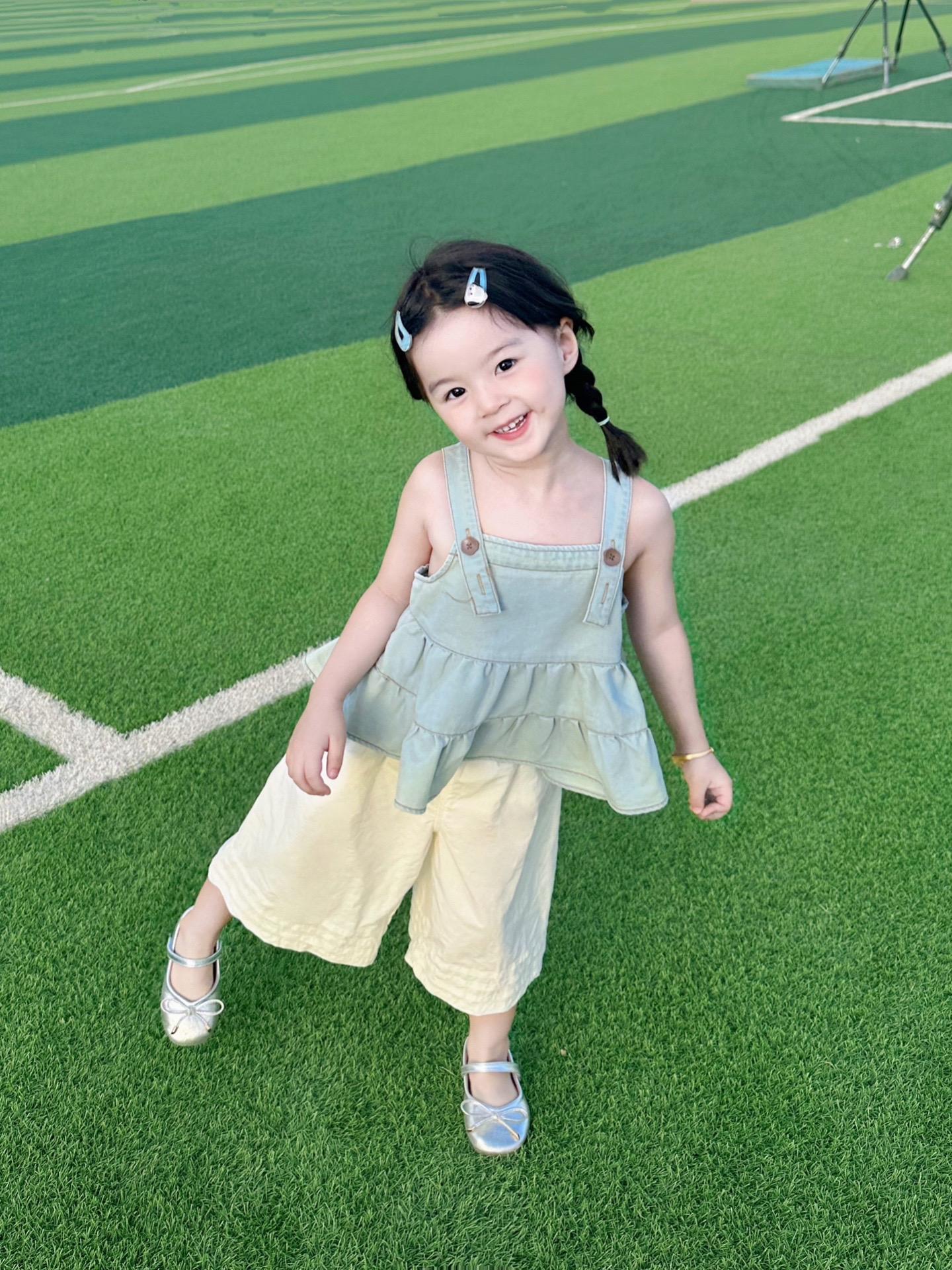 𓏸 𓂂 𓈒 🐟。我亲爱的女儿 希望你明白 你快乐才是最大的快乐.